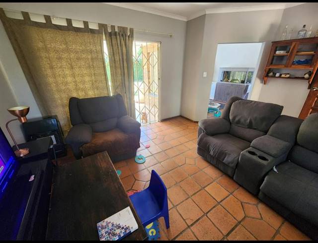 2 BEDROOM PROPERTY TO RENT IN GARSFONTEIN